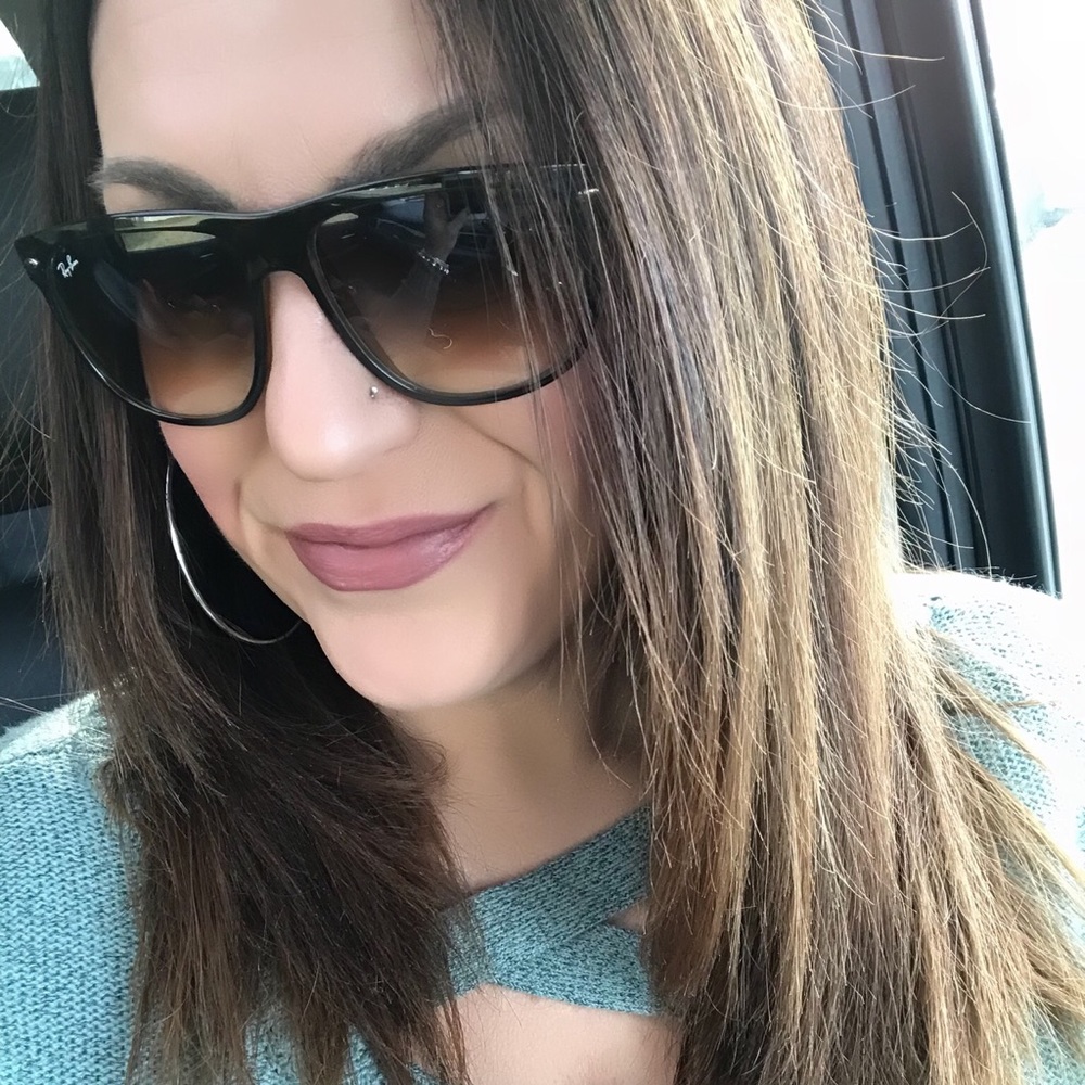 Meet your Posher, Belinda